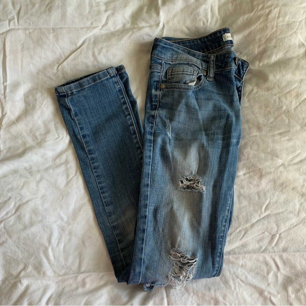 skinny ripped denimbox blue jeans
